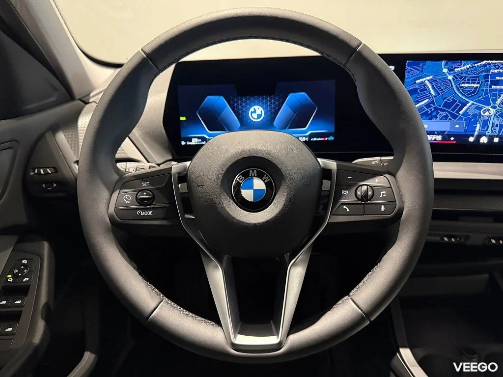 BMW 120 M Sport Design Tonade Rutor Rattvärme 18" Park Assist