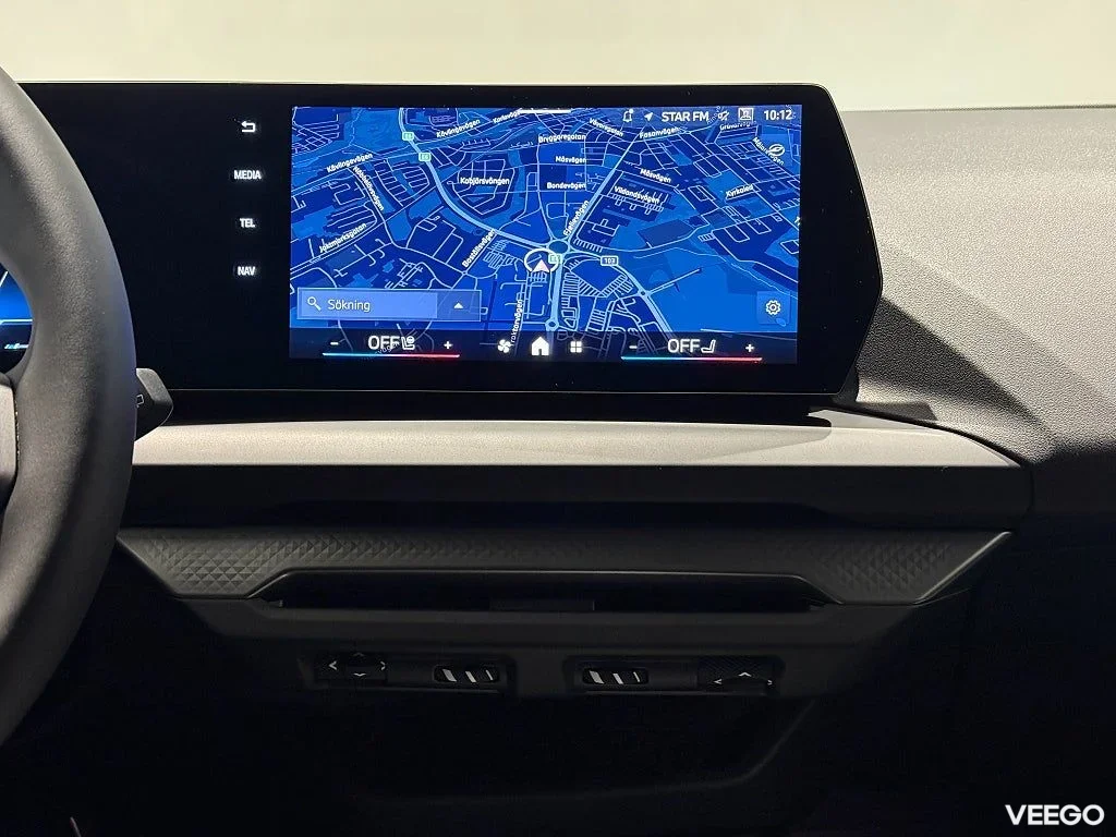 BMW 120 M Sport Design Tonade Rutor Rattvärme 18" Park Assist