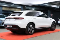 Mercedes-Benz EQC 400 4MATIC 0.0 300kW thumbnail