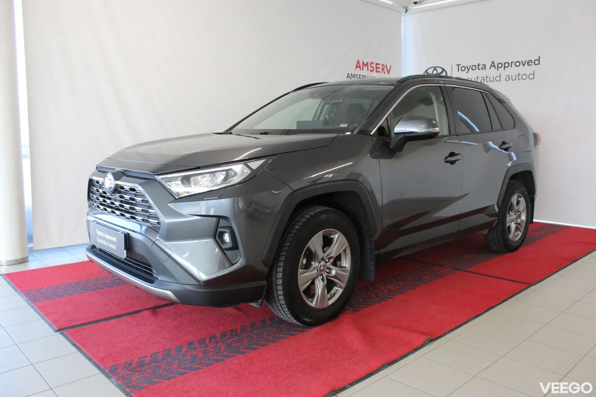 Toyota RAV4 Luxury Comfort pakett FWD 2 129kW