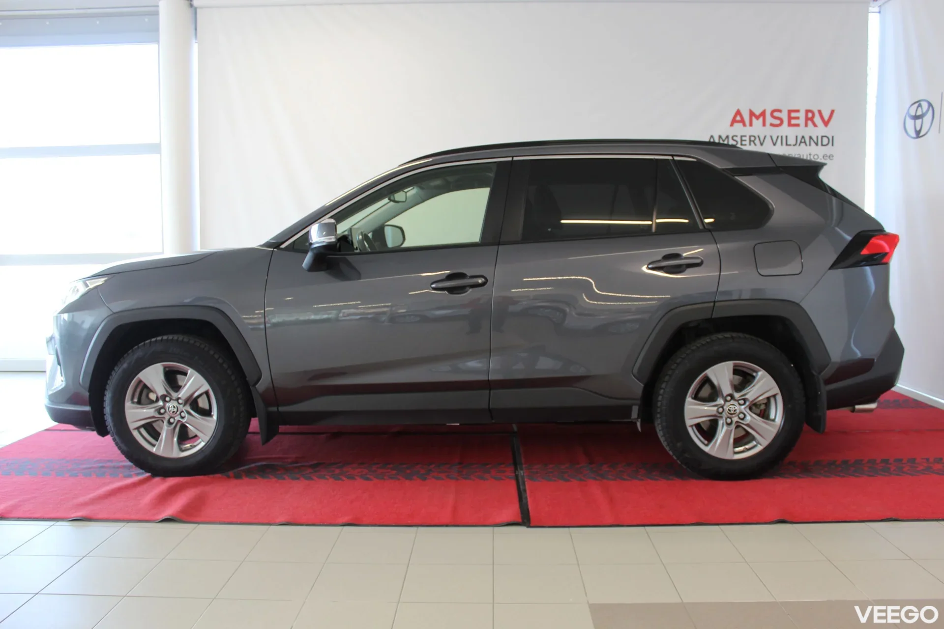Toyota RAV4 Luxury Comfort pakett FWD 2 129kW