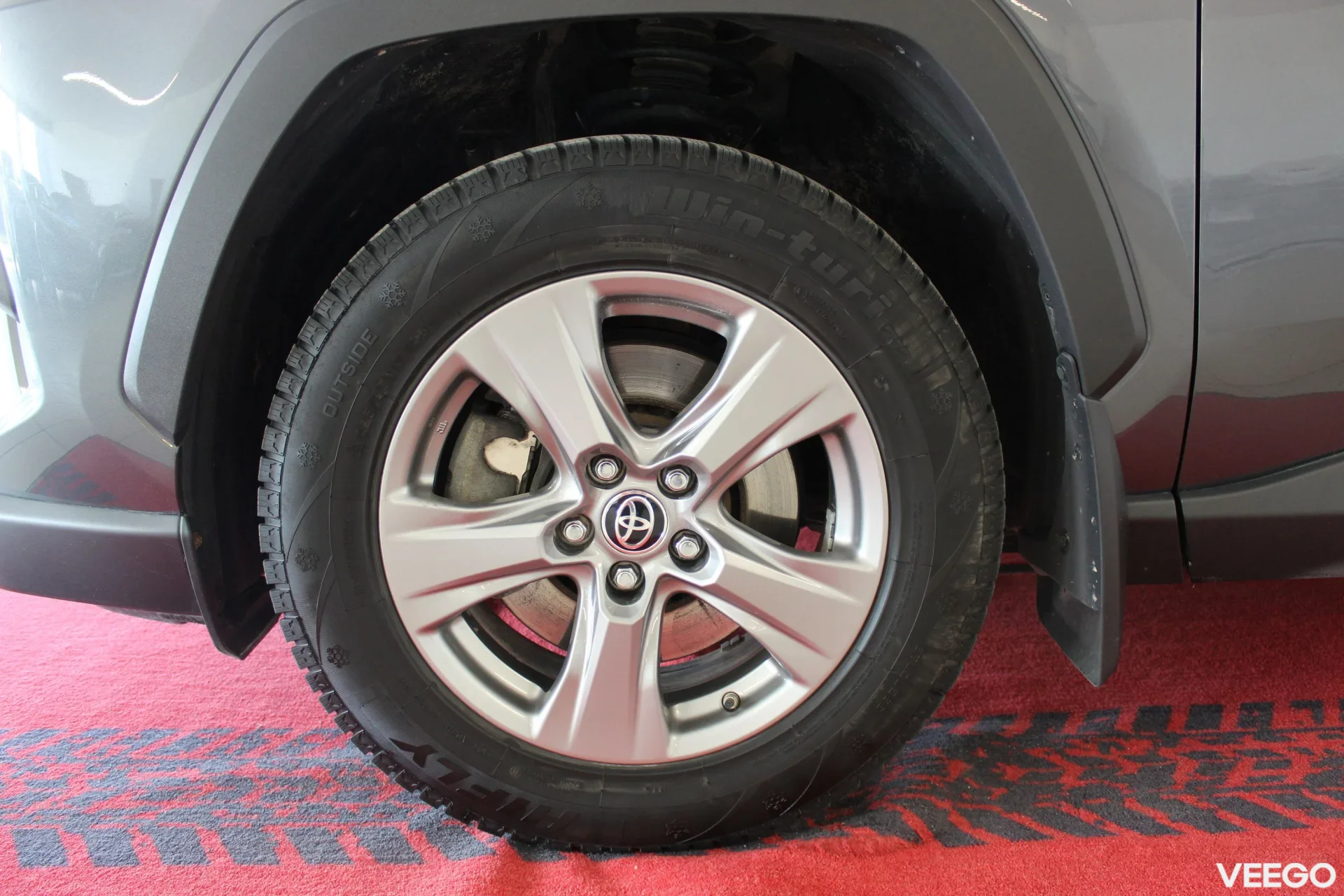 Toyota RAV4 Luxury Comfort pakett FWD 2 129kW