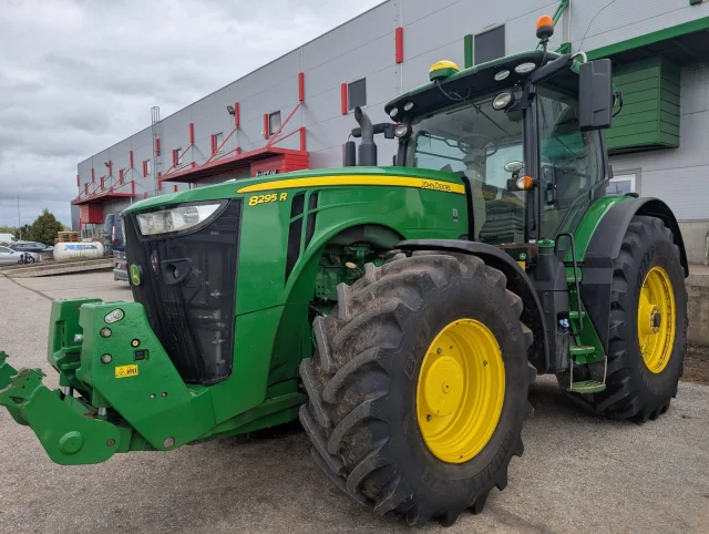 Image of John Deere 8295R e23 217kW