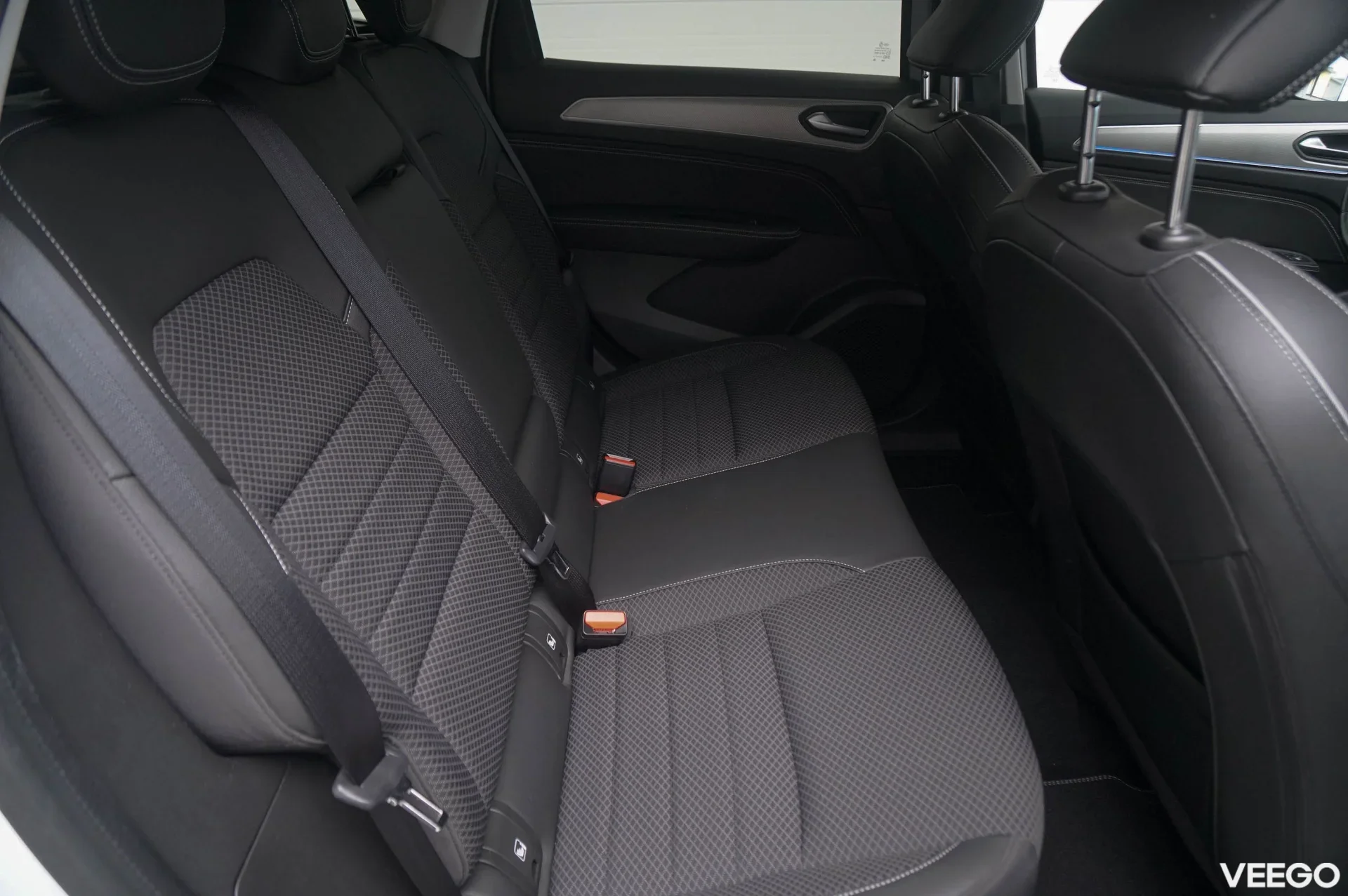 Renault Arkana INTENS HYBRID EDC Tce 1.3 103kW