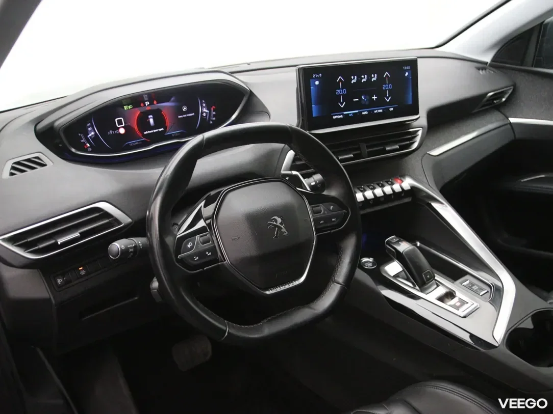 Peugeot 5008 1.5 96kW