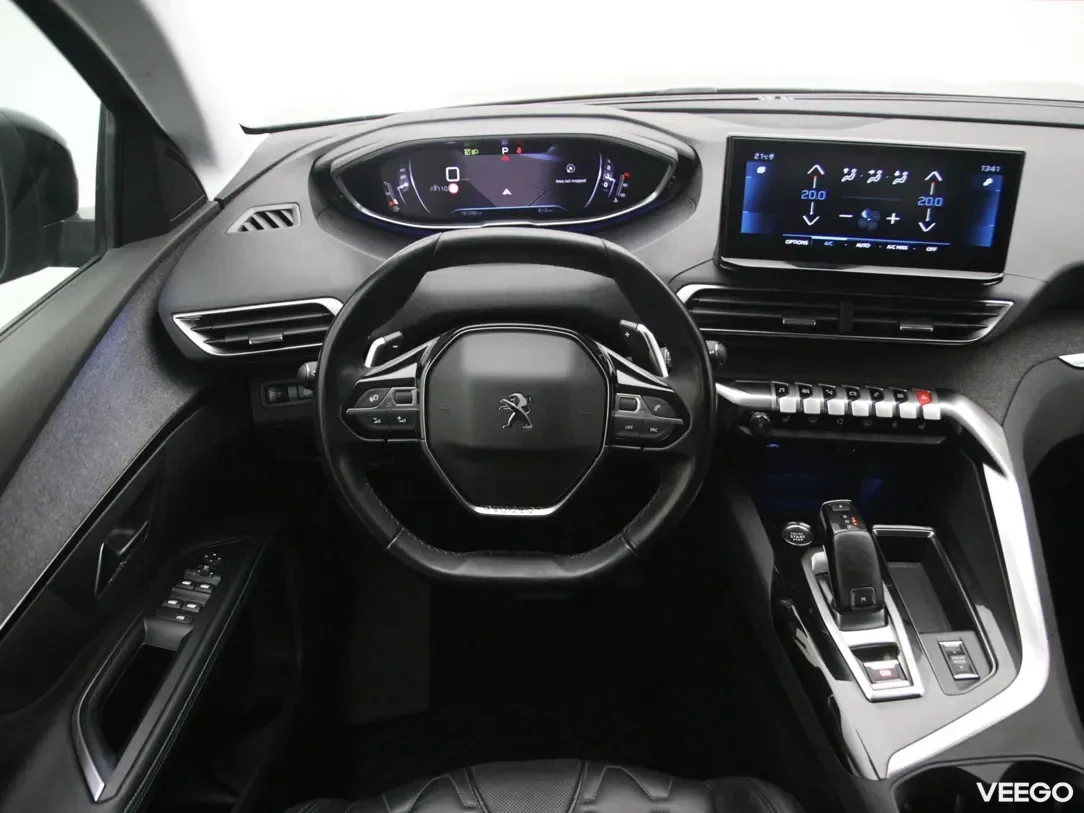Peugeot 5008 1.5 96kW