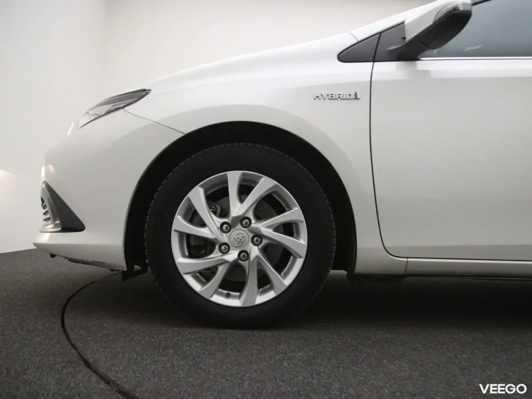 Toyota Auris 1.8 100kW