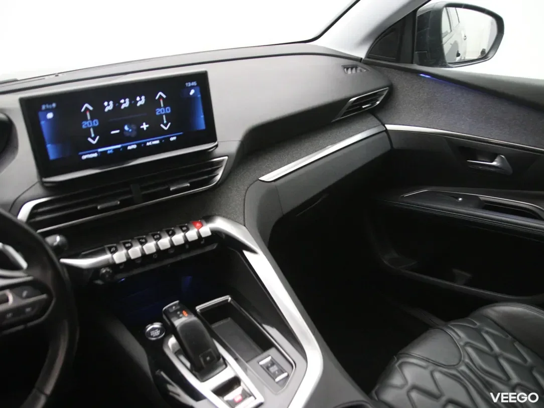 Peugeot 5008 1.5 96kW