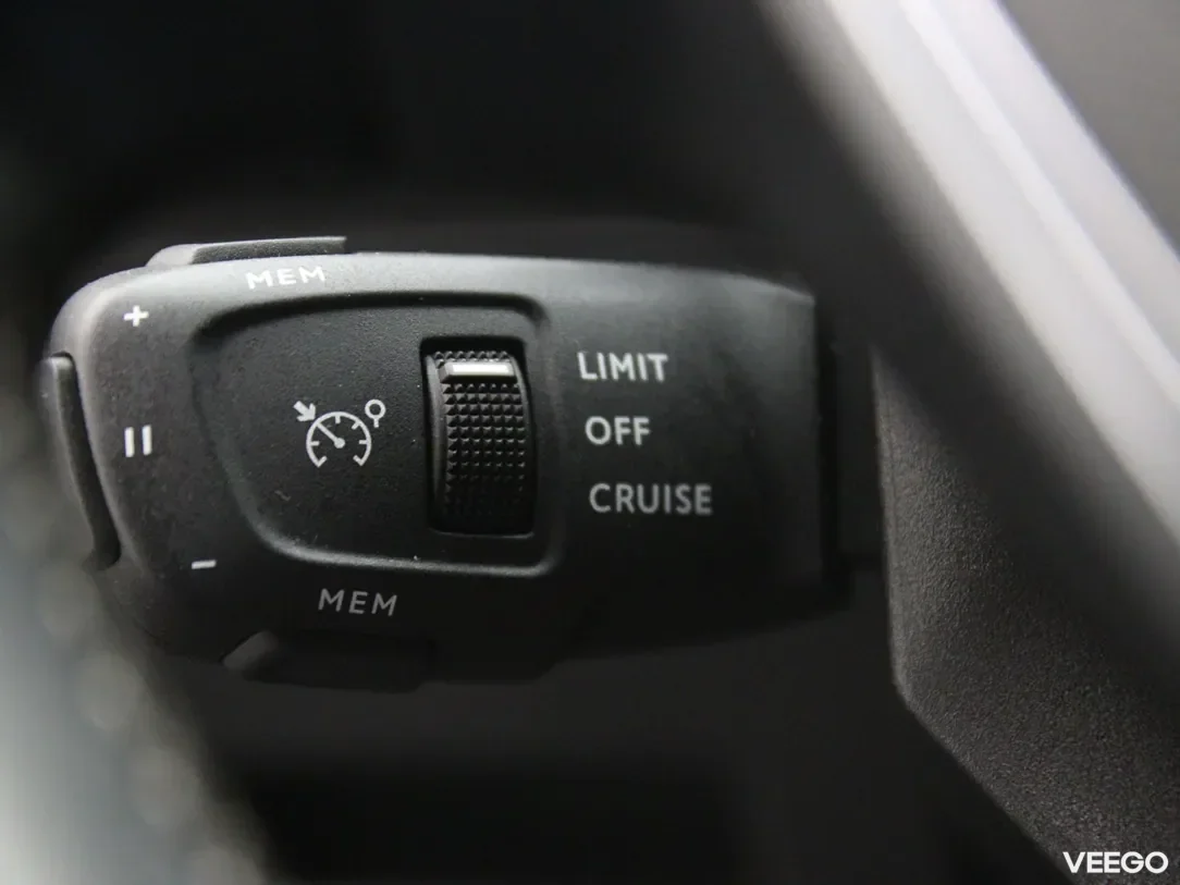 Peugeot 5008 1.5 96kW