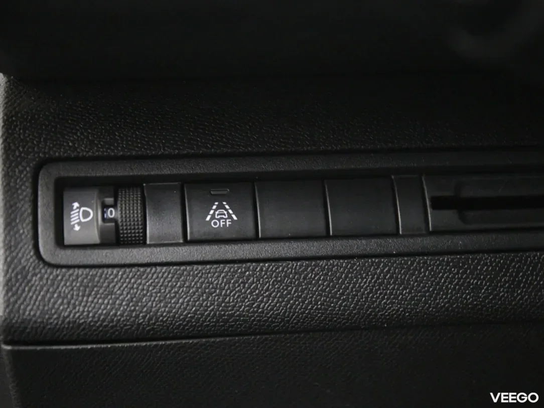 Peugeot 5008 1.5 96kW