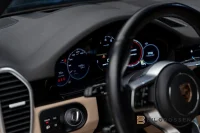 Porsche Cayenne E-Hybrid Platinum Edition Pano BOSE Hud MOMS 340kW