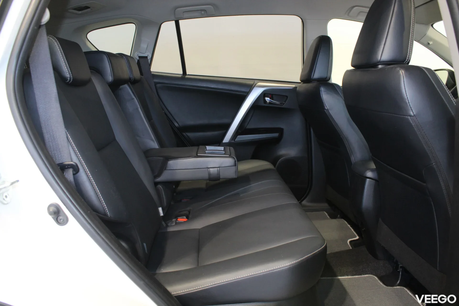 Toyota RAV4 Premium 2.5 114kW