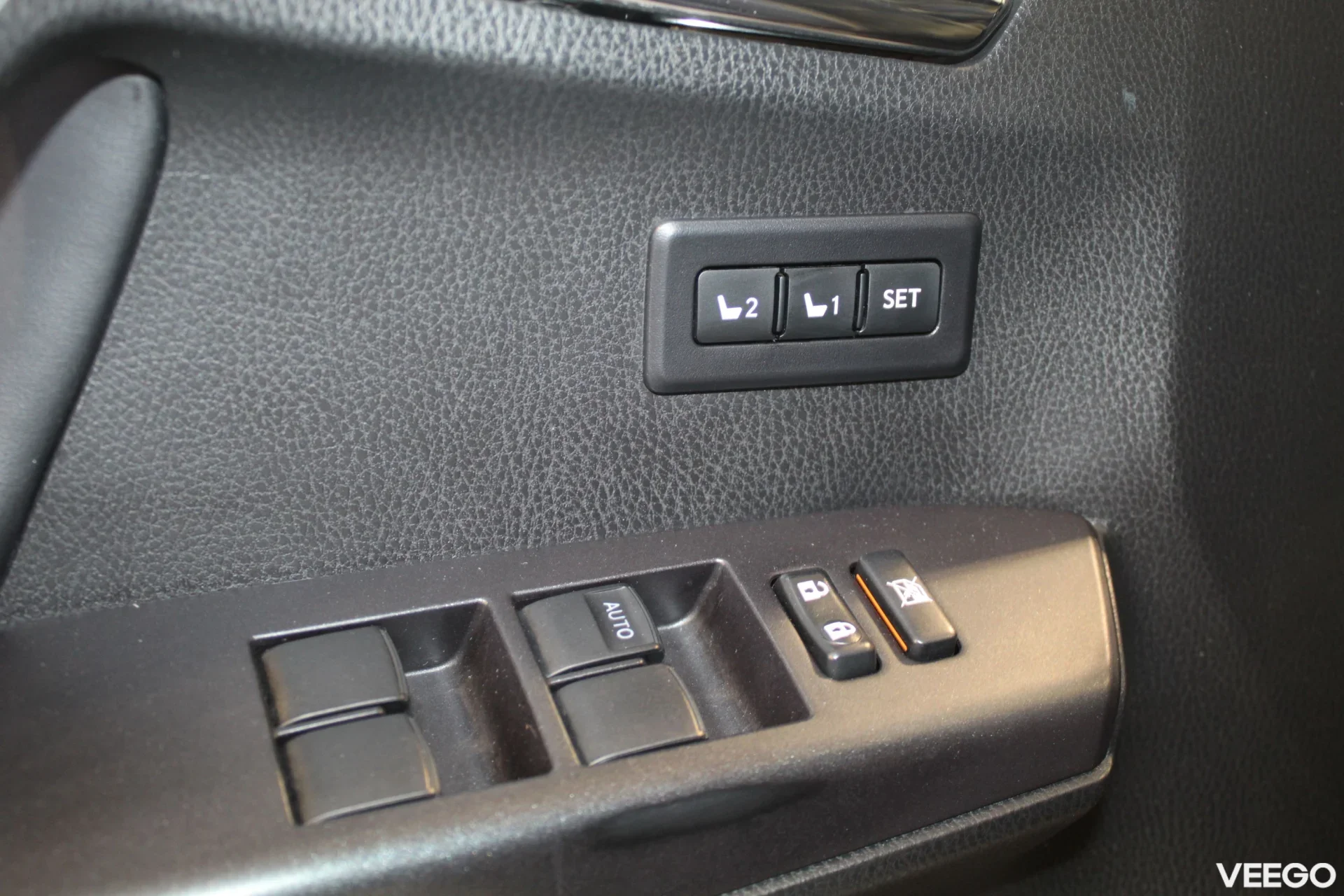 Toyota RAV4 Premium 2.5 114kW