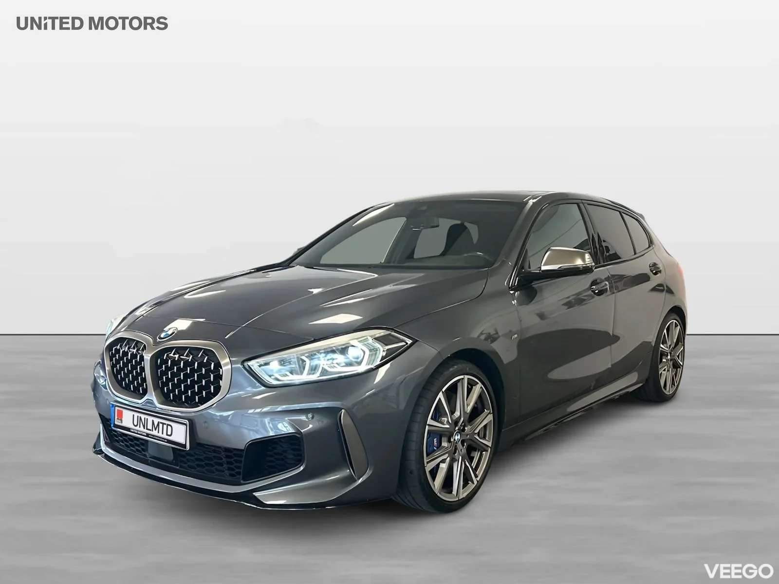 BMW M135 xDrive M-Sport Panorama Keyless Elstolar med minne H/K