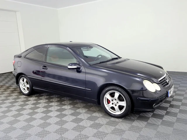 Image of Mercedes-Benz C220 2.2 105kW
