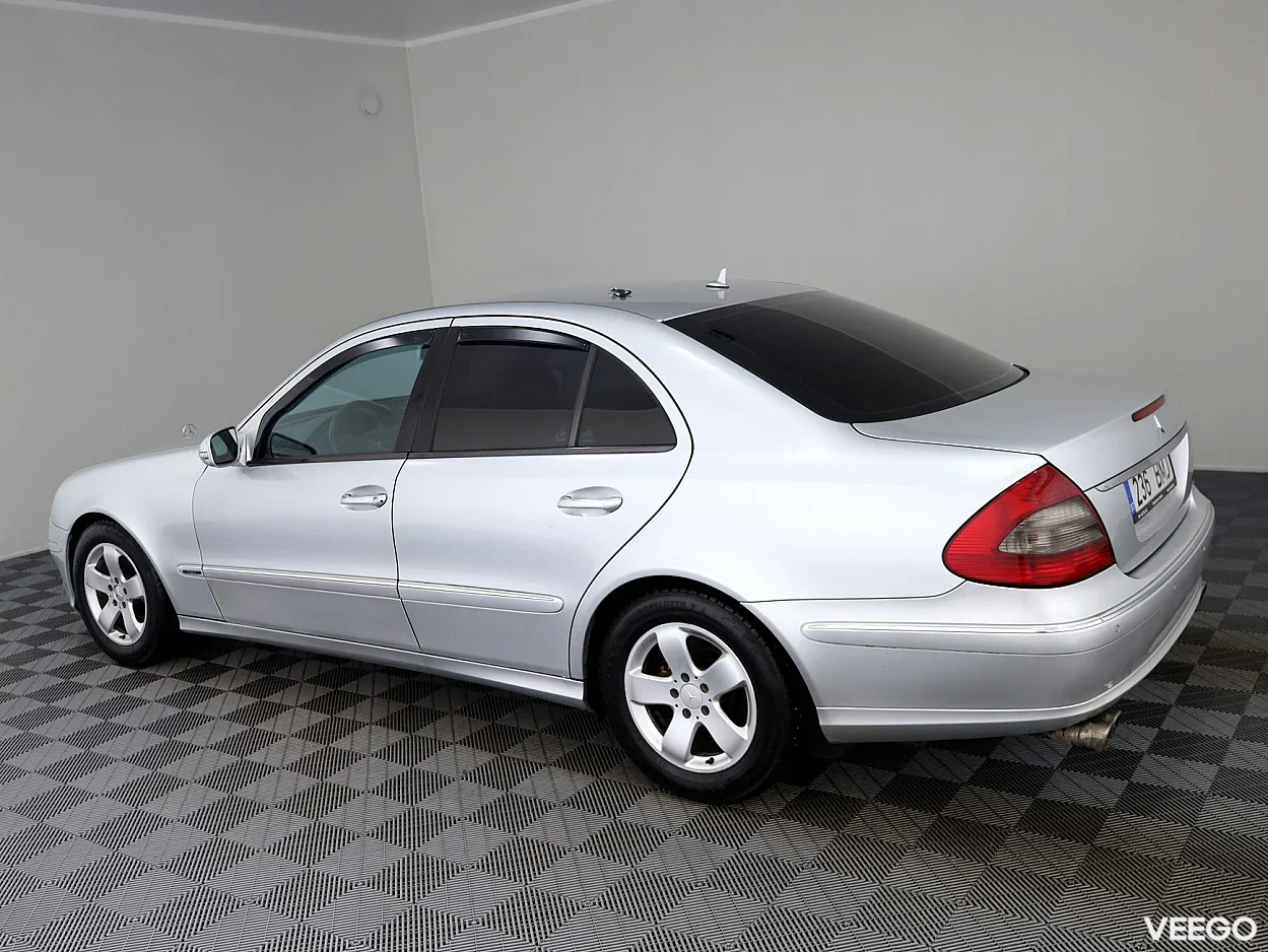 Mercedes-Benz E220 2.1 125kW