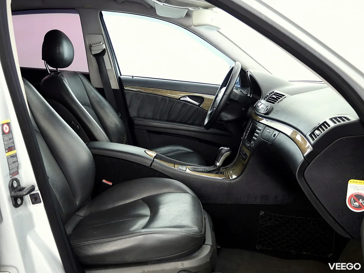 Mercedes-Benz E220 2.1 125kW