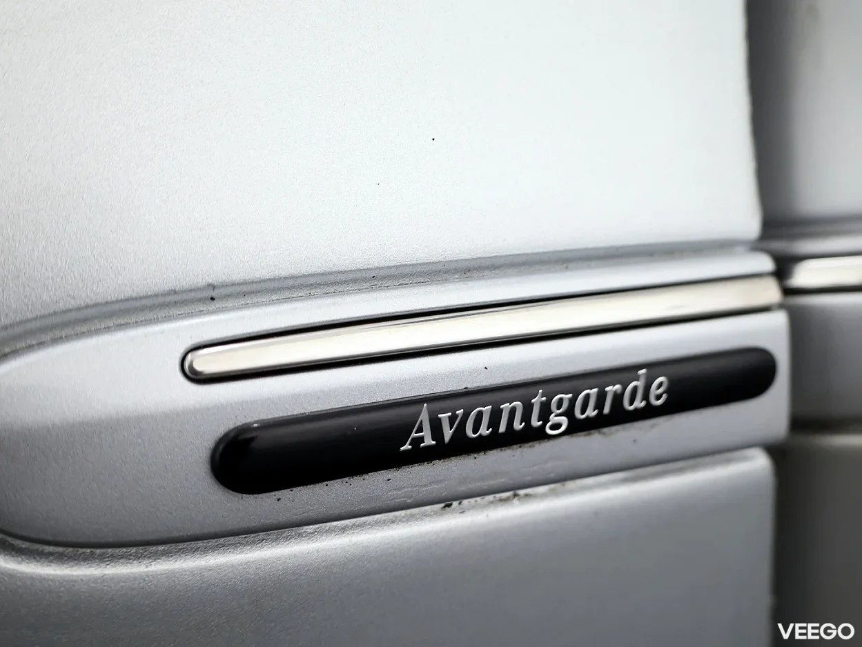 Mercedes-Benz E220 2.1 125kW