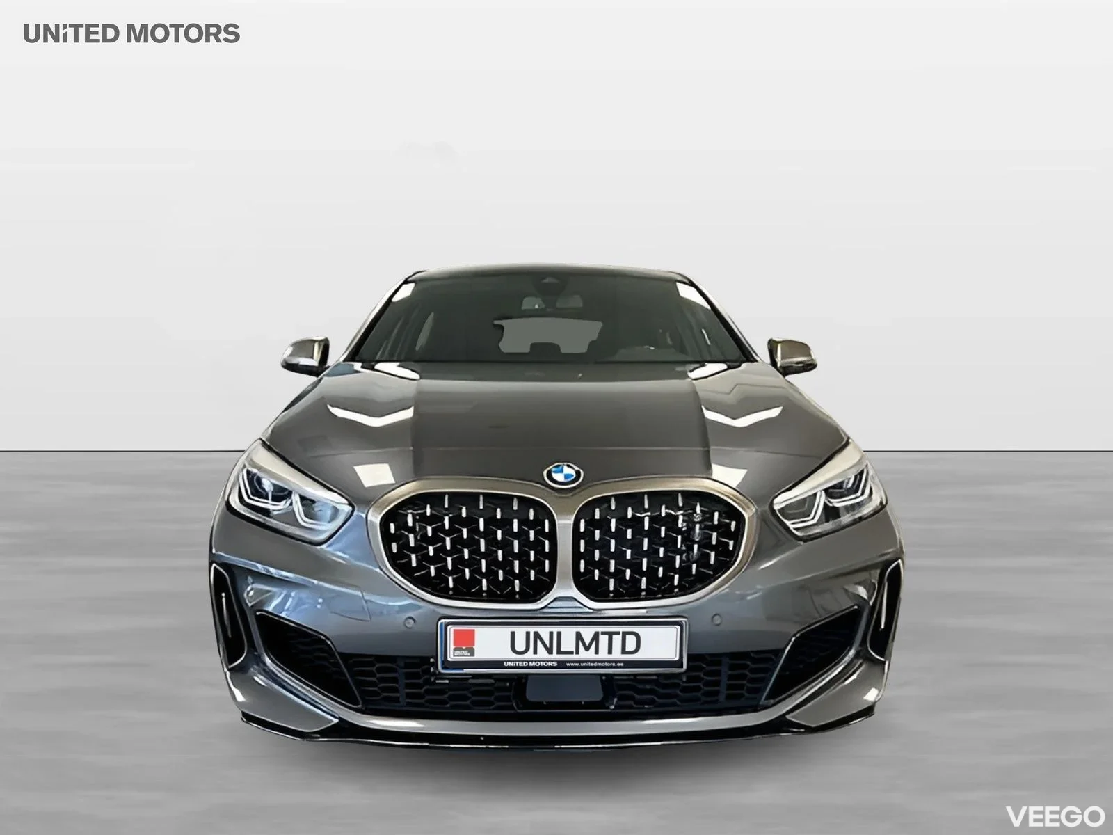 BMW M135 xDrive M-Sport Panorama Keyless Elstolar med minne H/K