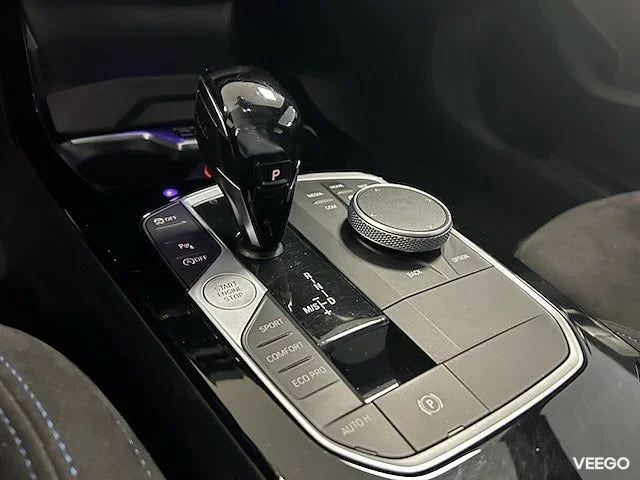 BMW M135 xDrive M-Sport Panorama Keyless Elstolar med minne H/K