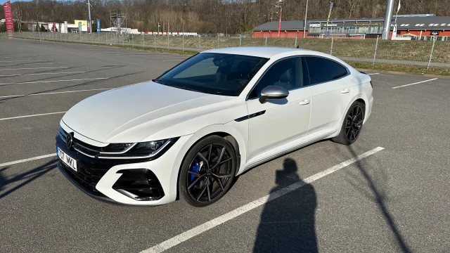 Image of Volkswagen Arteon R 2.0 235kW