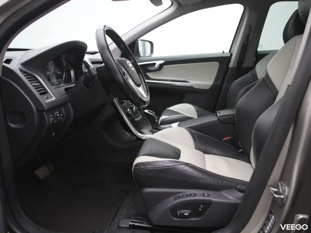 Volvo XC60 2.4 158kW