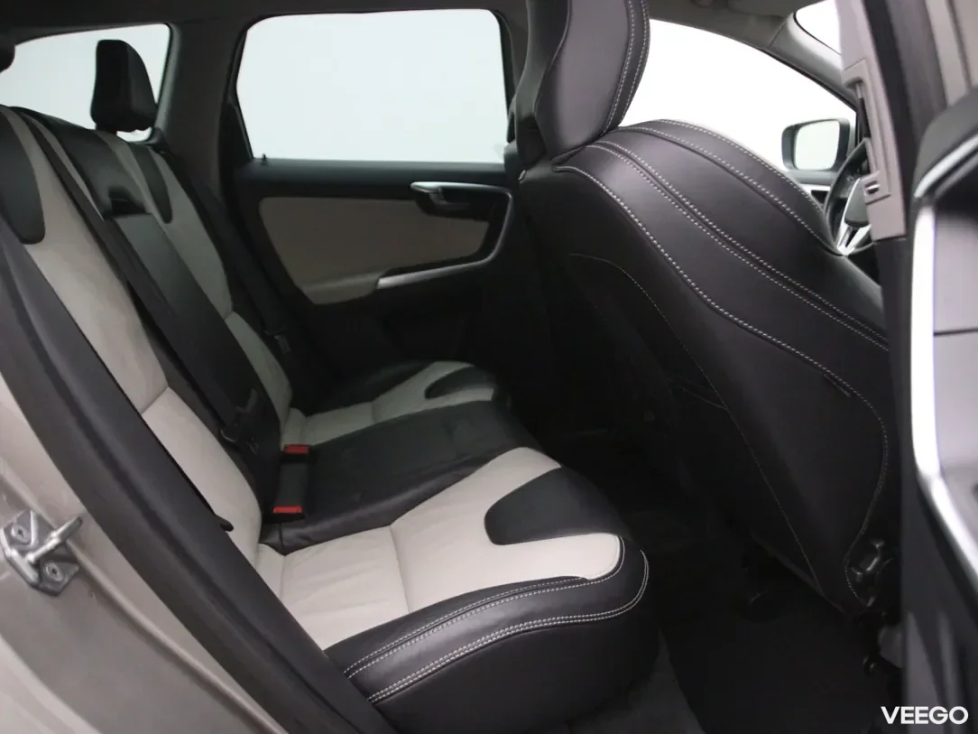 Volvo XC60 2.4 158kW