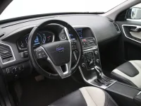 Volvo XC60 2.4 158kW thumbnail