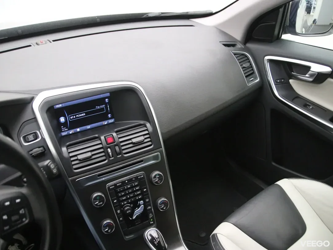 Volvo XC60 2.4 158kW