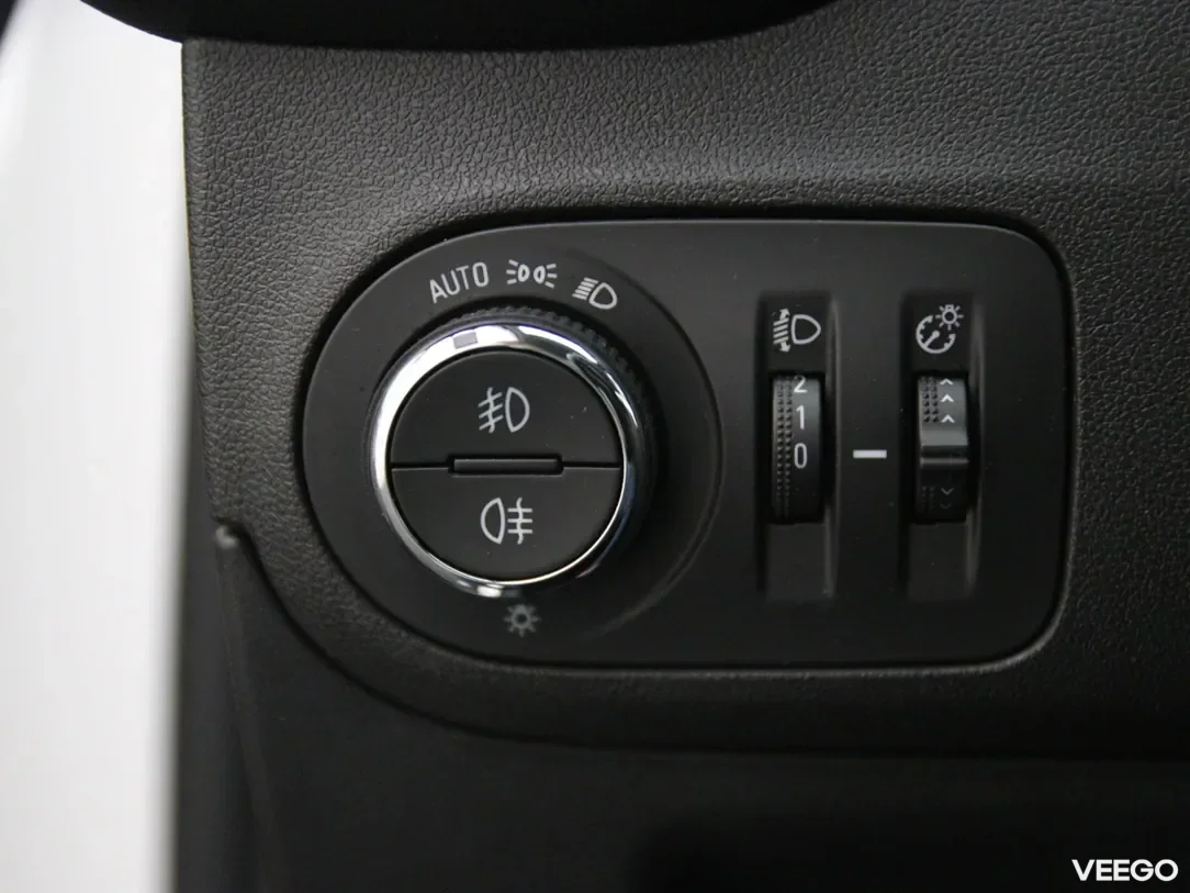 Opel Crossland X 1.2 81kW