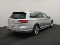 Volkswagen Passat 2 176kW thumbnail