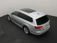 Volkswagen Passat 2 176kW thumbnail