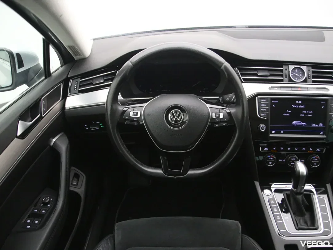 Volkswagen Passat 2 176kW