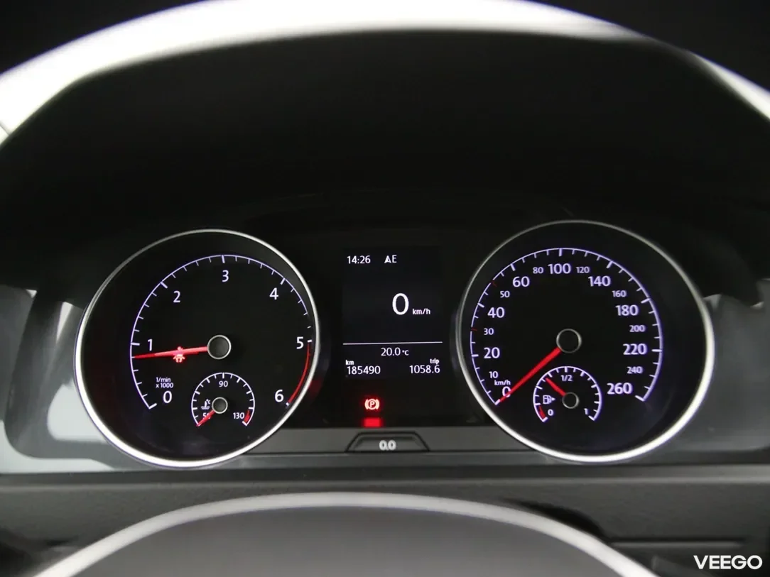 Volkswagen Golf 1.6 85kW