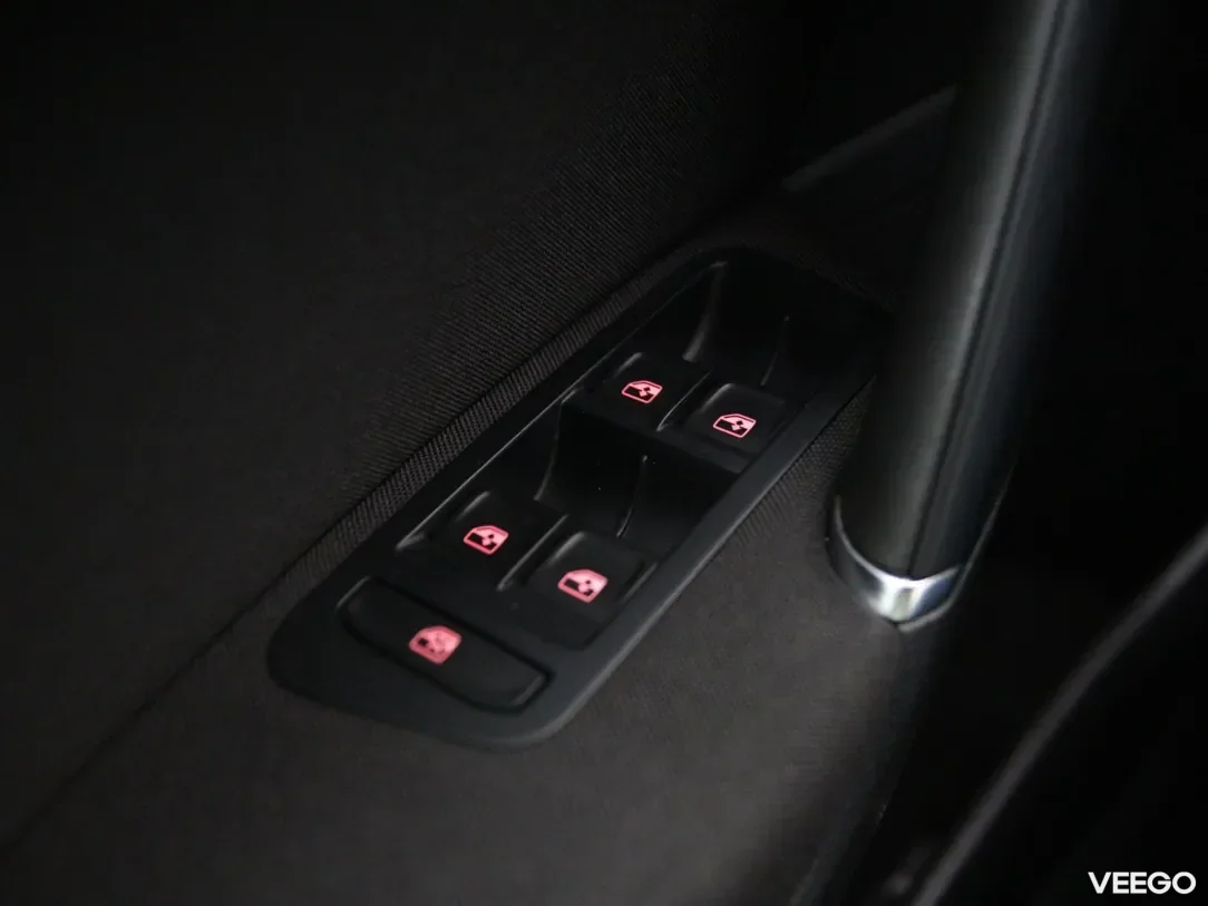 Volkswagen Golf 1.6 85kW