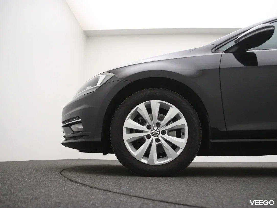 Volkswagen Golf 1.6 85kW