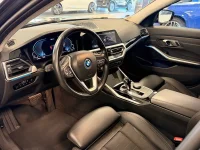 BMW 330 xDrive Touring Adaptiv Farthållare