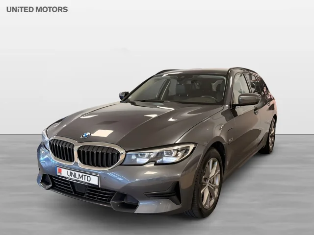 Image of BMW 330 xDrive Touring Adaptiv Farthållare