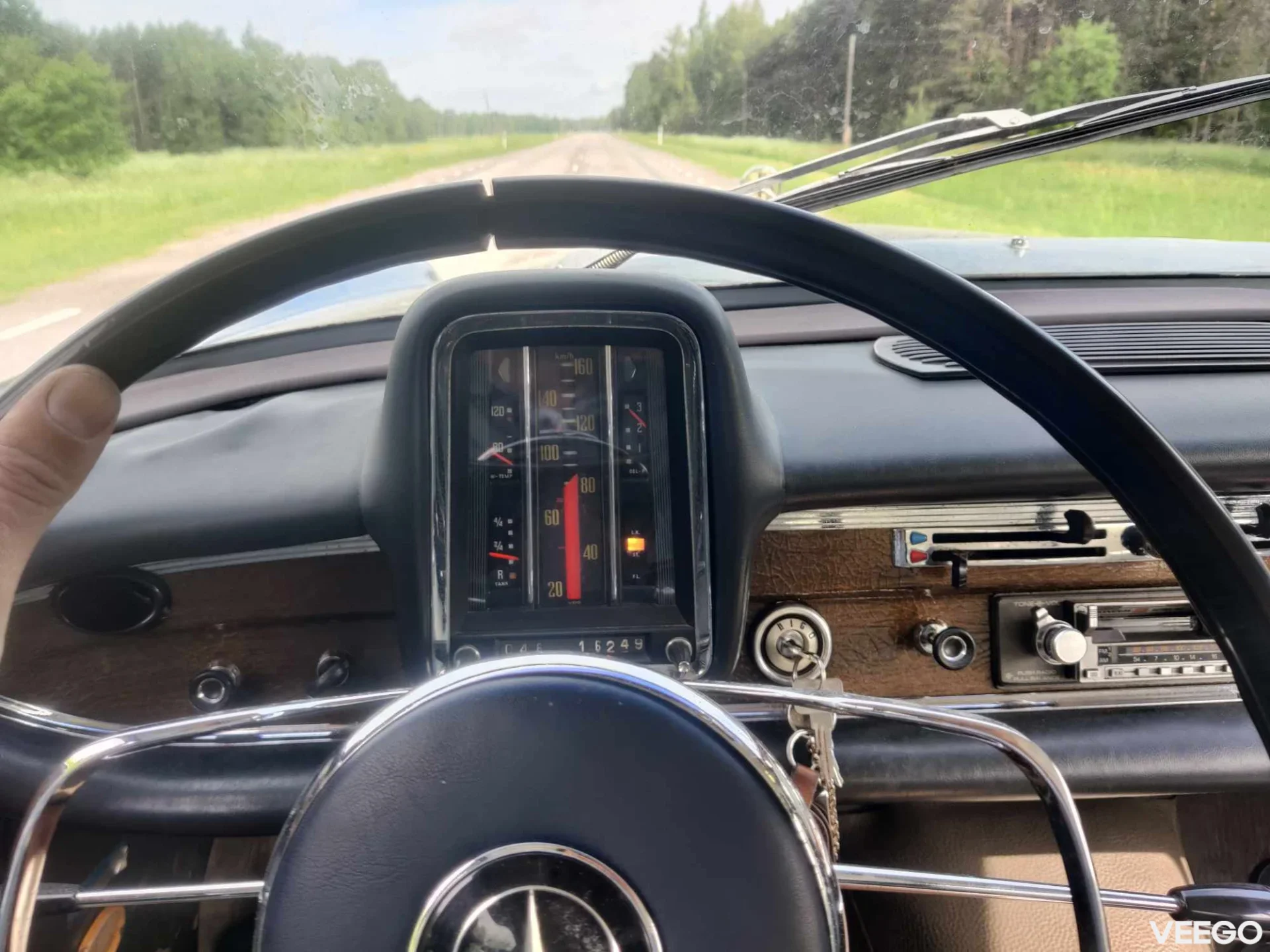 Mercedes-Benz 220 2.2 70kW