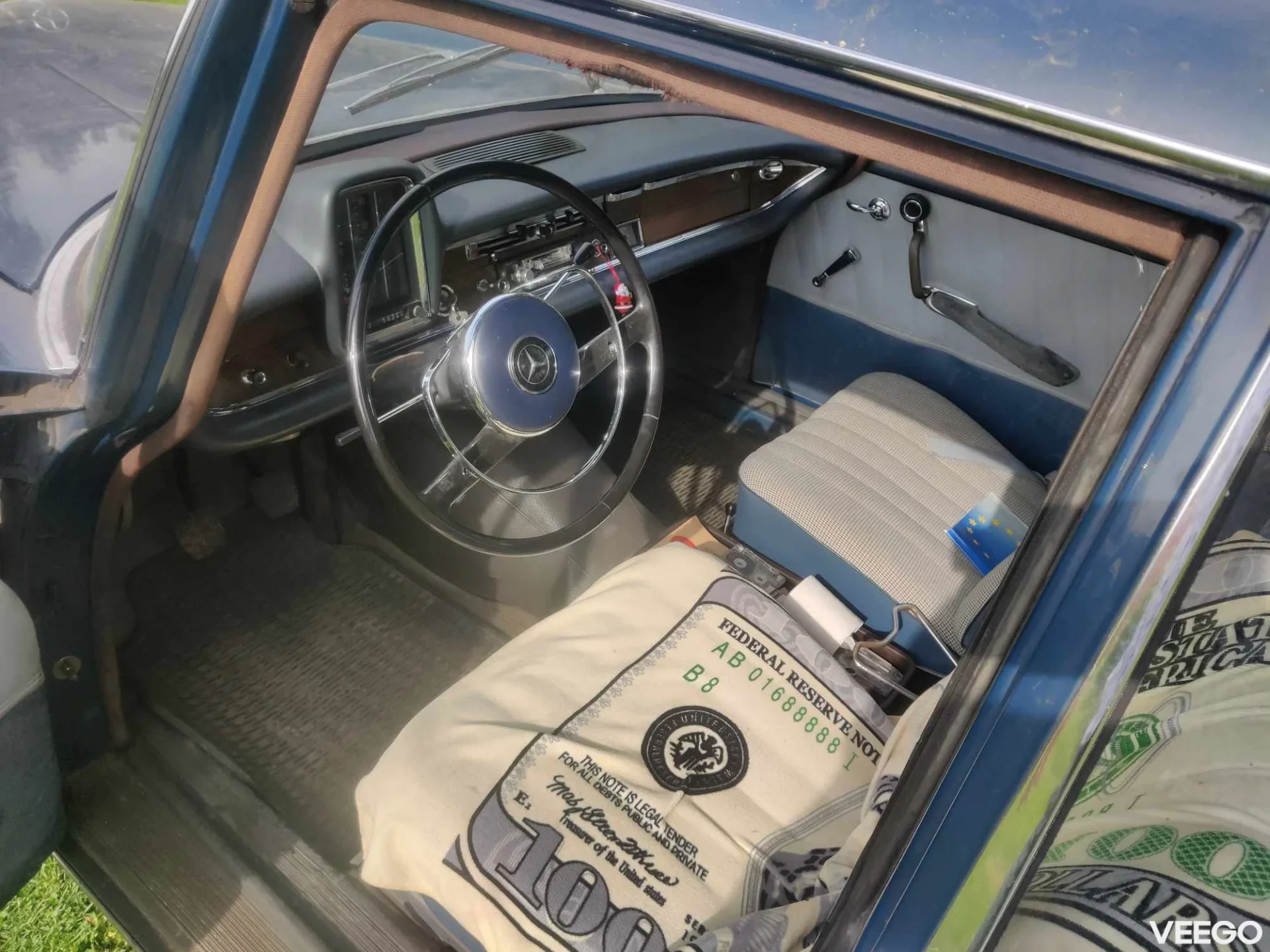 Mercedes-Benz 220 2.2 70kW