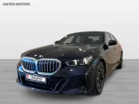 BMW 530 xDrive Sedan thumbnail