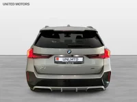 BMW X1 sDrive18i M Sport Drag Rattvärme Sportstolar ParkAssist