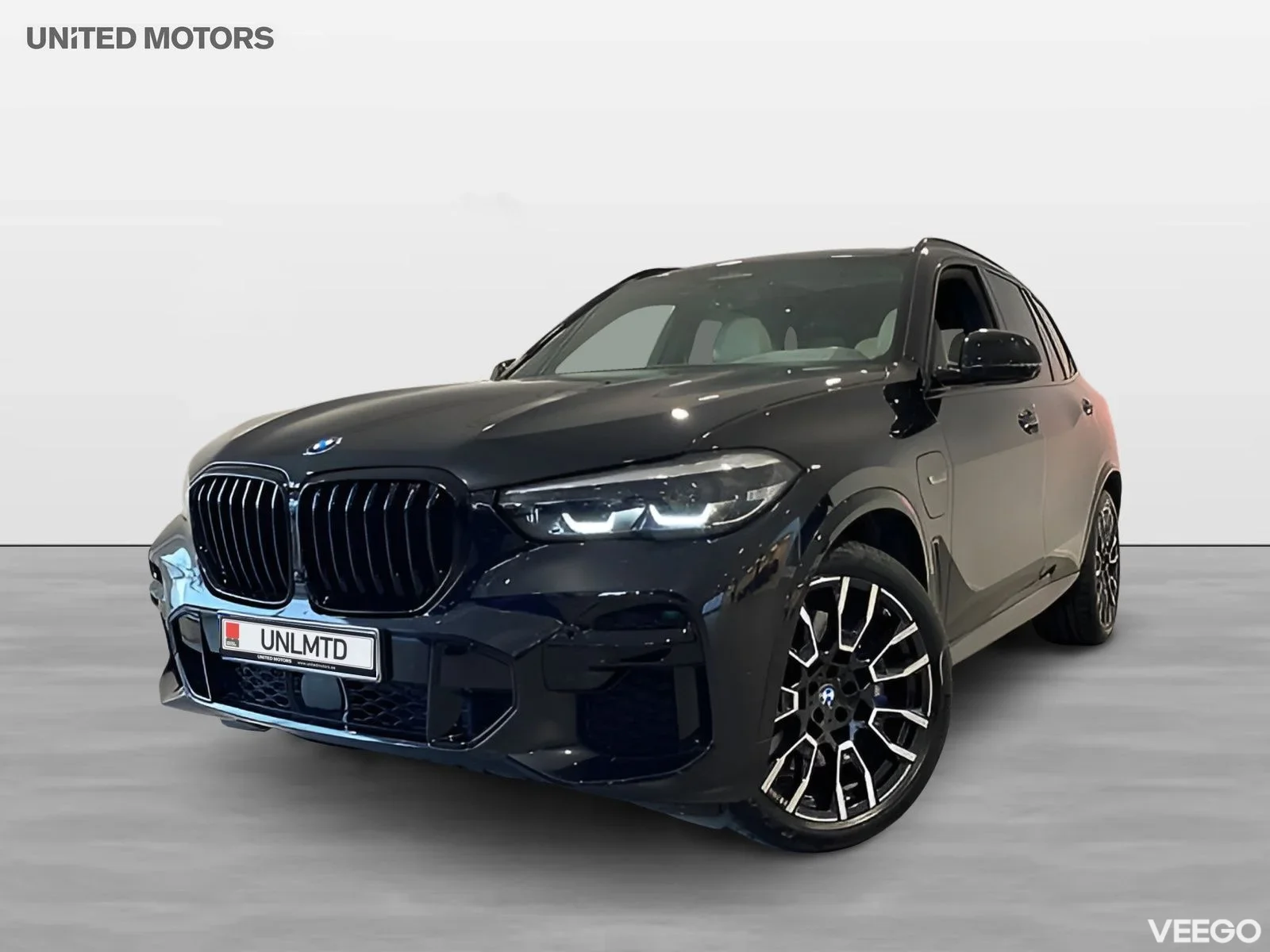 BMW X5 xDrive45e M-Sport Panorama tak Drag Minnesstolar