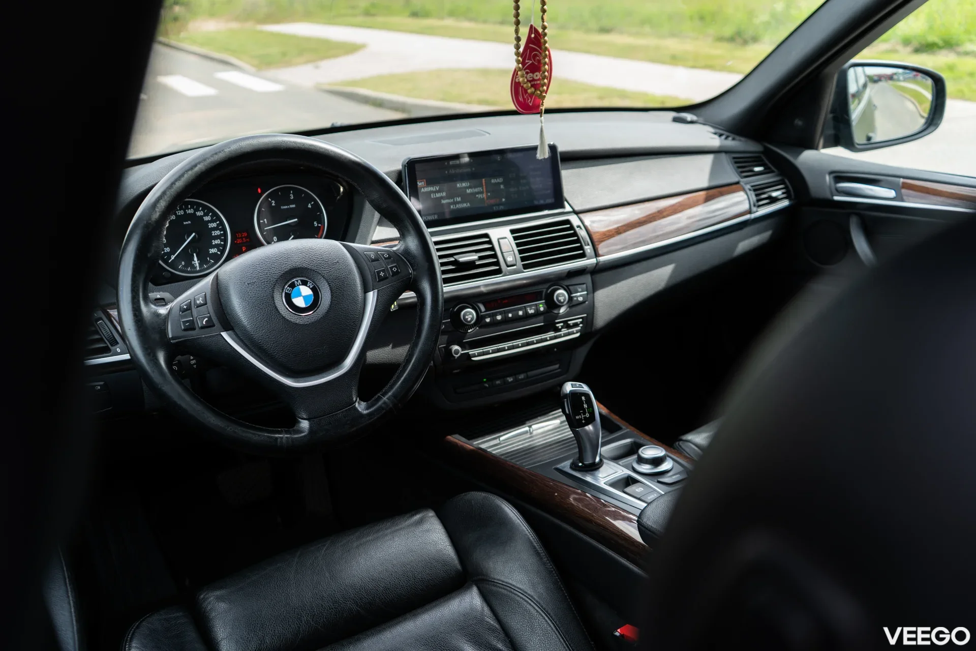 BMW X series E70 3.0 173kW