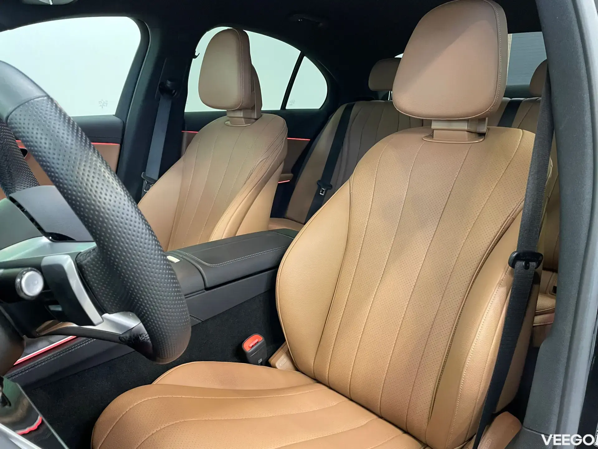 Mercedes-Benz E220 4Matic AMG Night 145kW