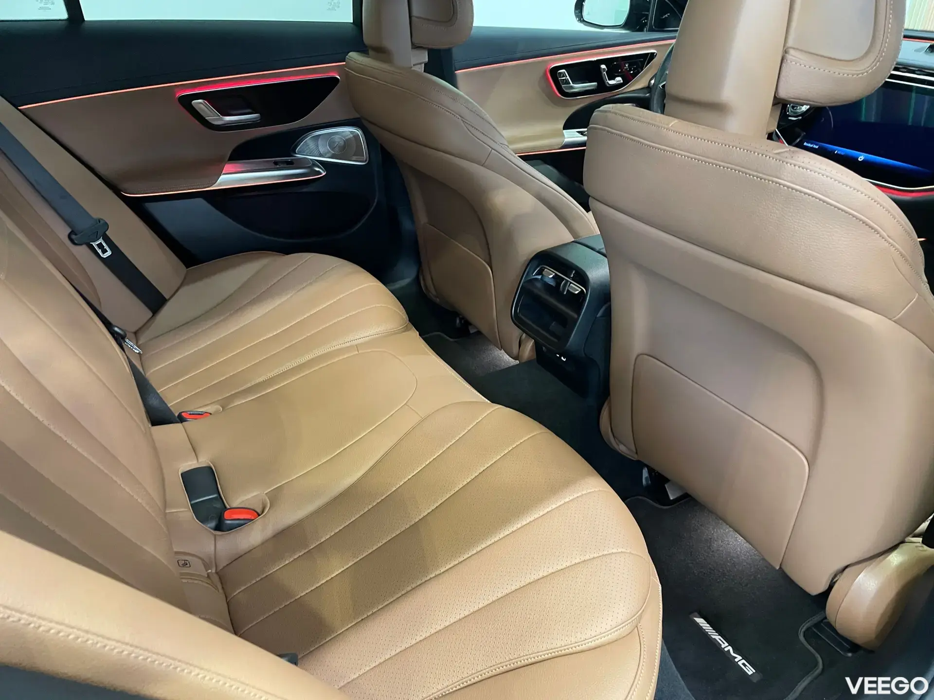 Mercedes-Benz E220 4Matic AMG Night 145kW