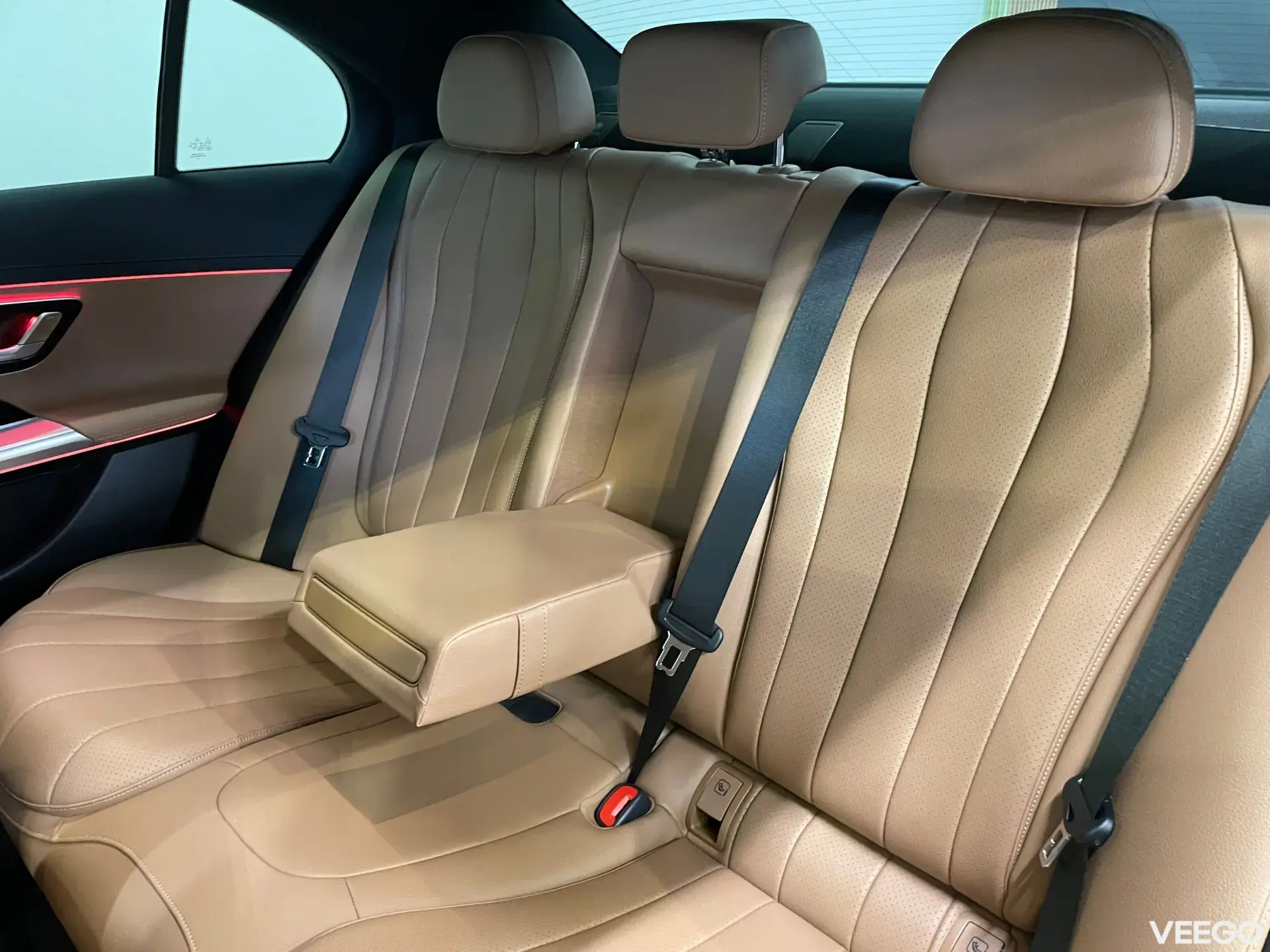 Mercedes-Benz E220 4Matic AMG Night 145kW