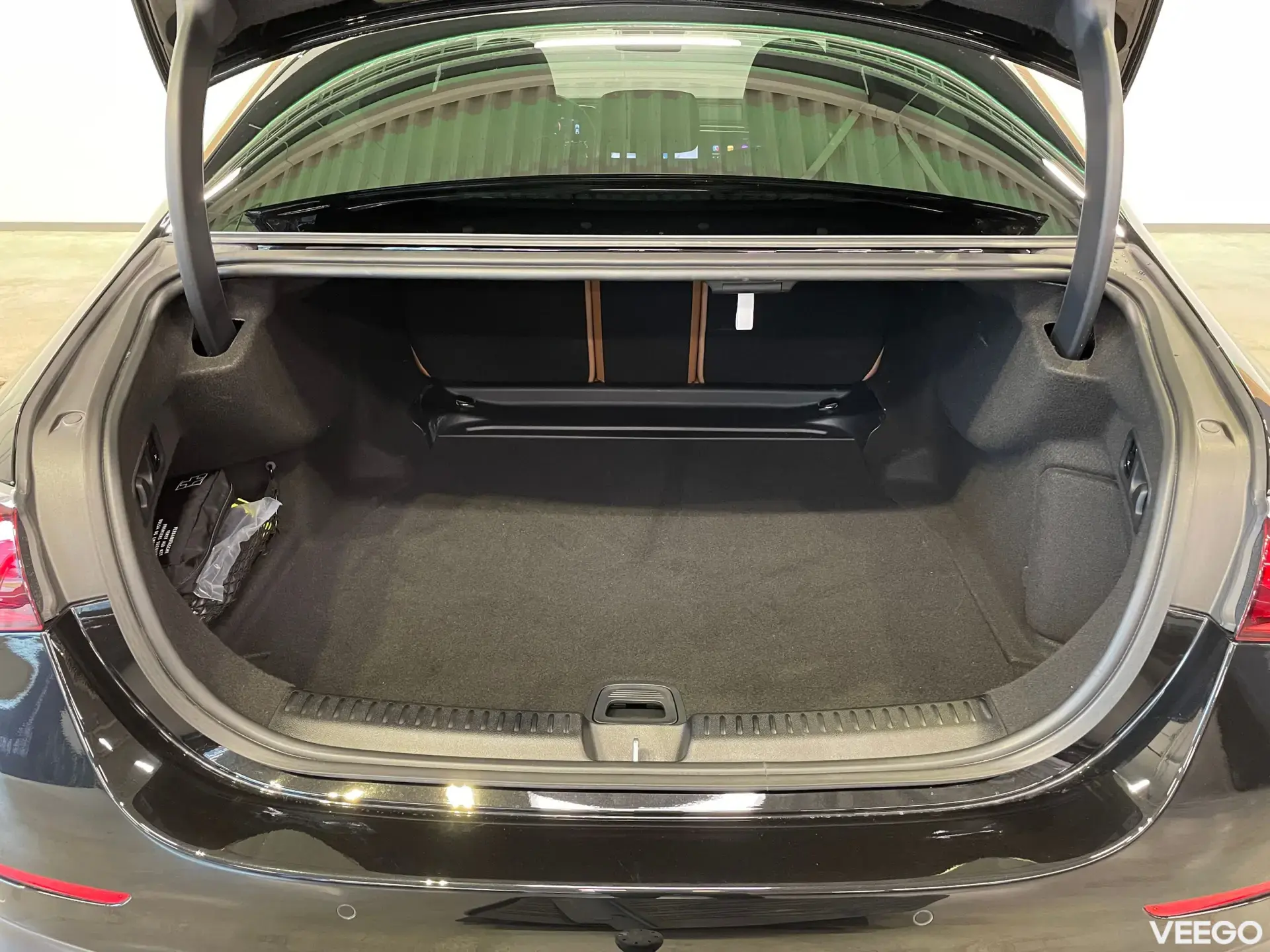 Mercedes-Benz E220 4Matic AMG Night 145kW