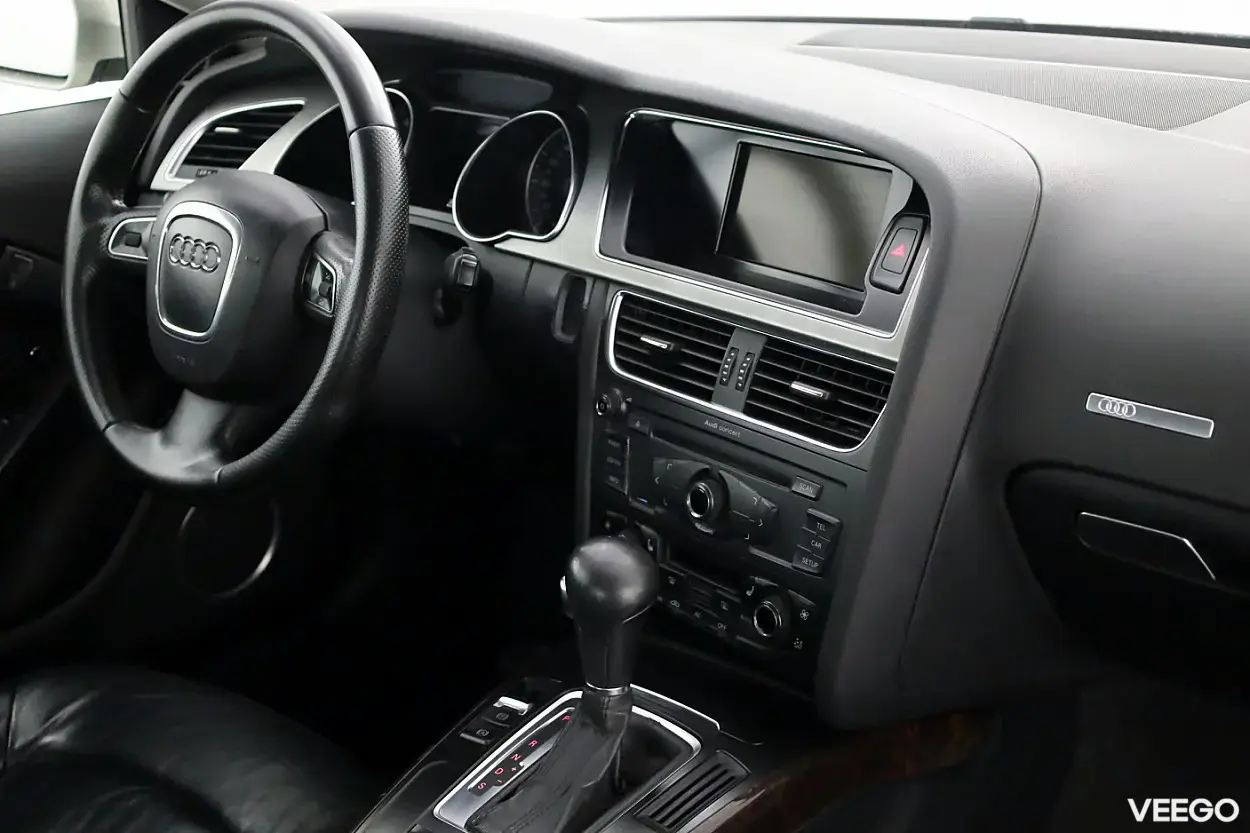 Audi A5 3.2 196kW