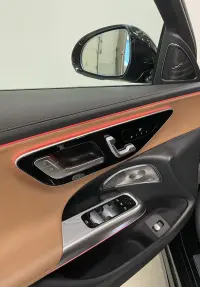 Mercedes-Benz E220 4Matic AMG Night 145kW thumbnail